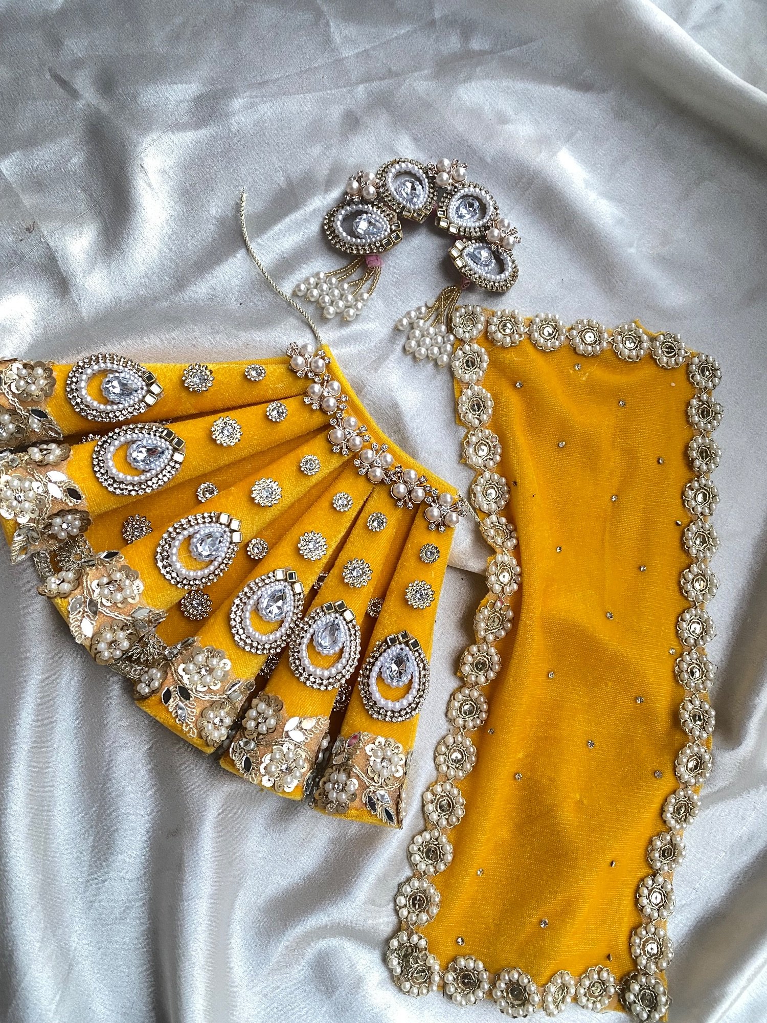 Yellow cone matarani lengha image 4