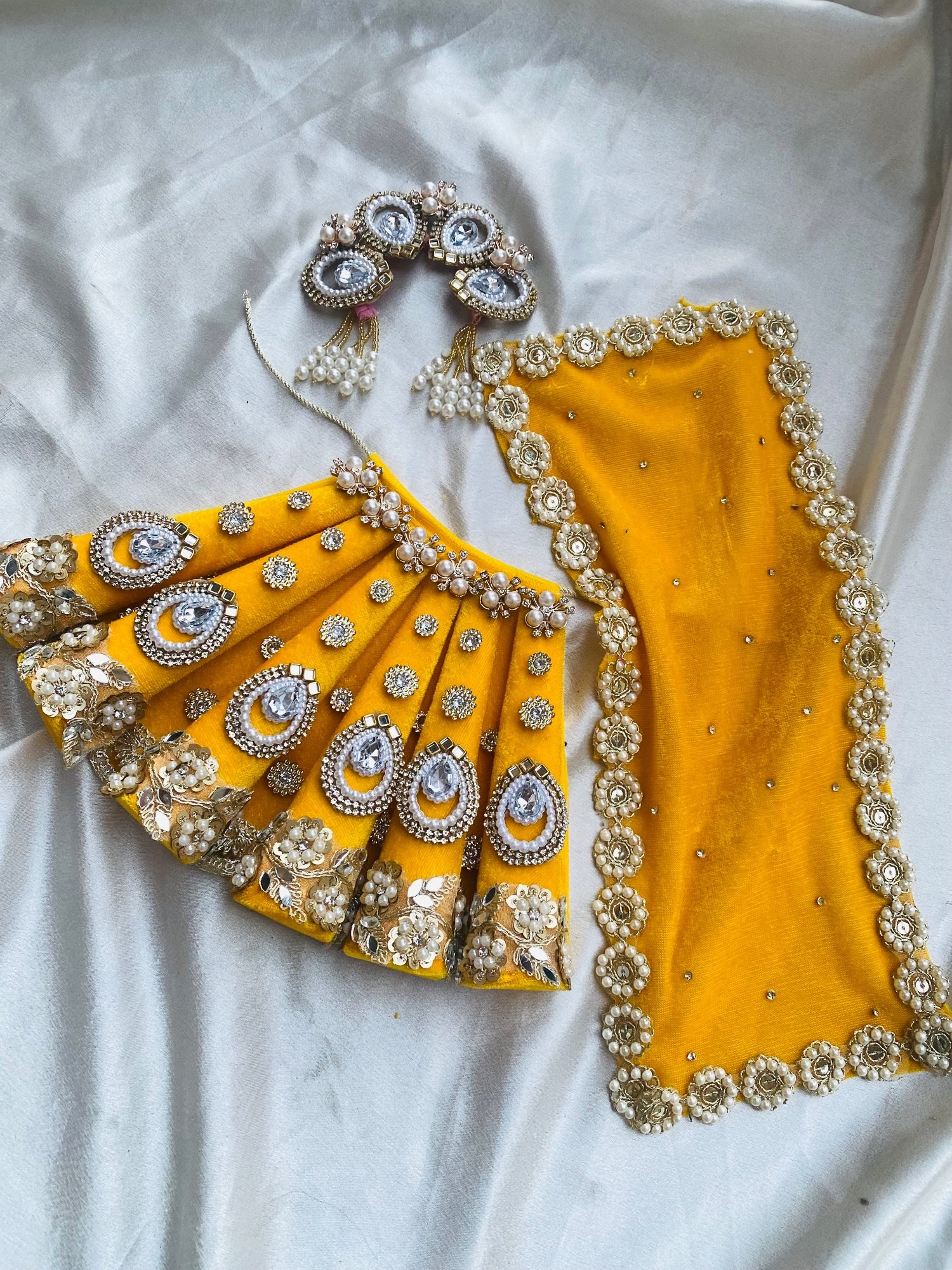 Yellow cone matarani lengha image 2